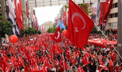 Turkey commemorates Ataturk and celebrates Youth Day